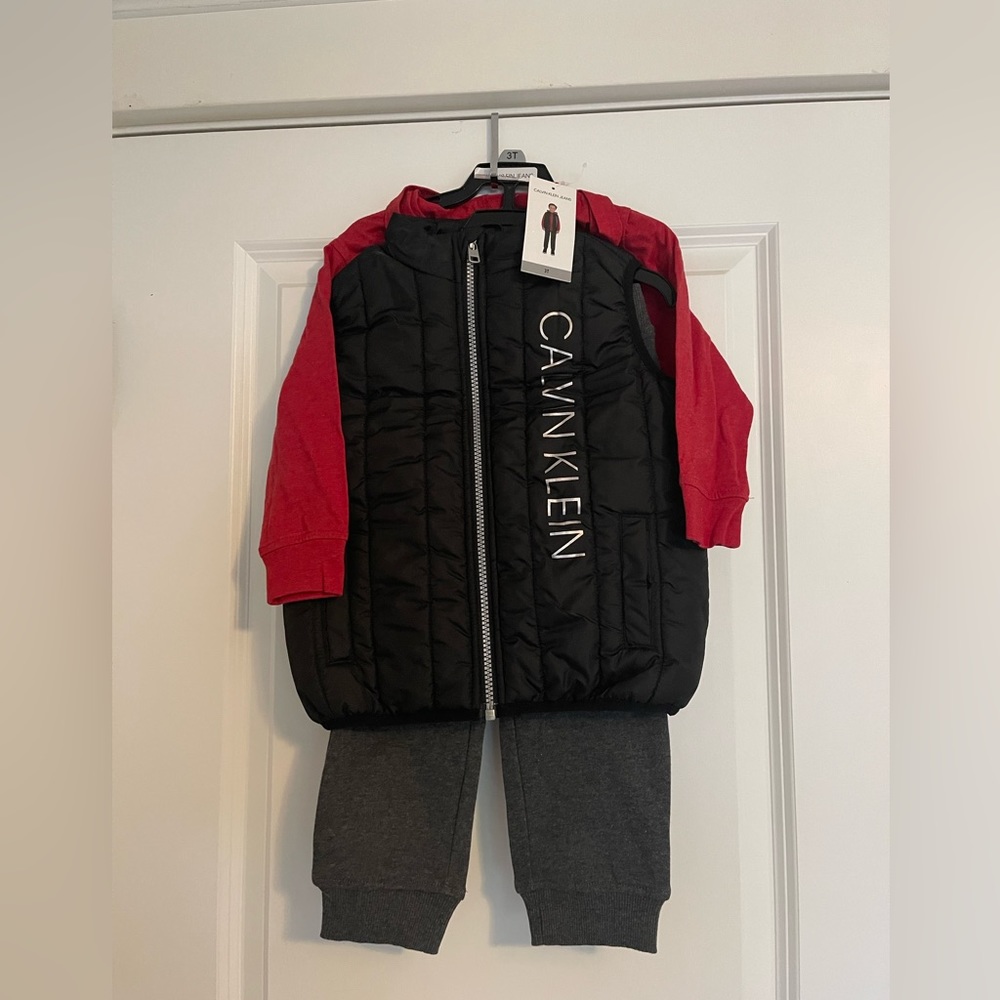 Calvin Klein Jeans black/red matching set 3T